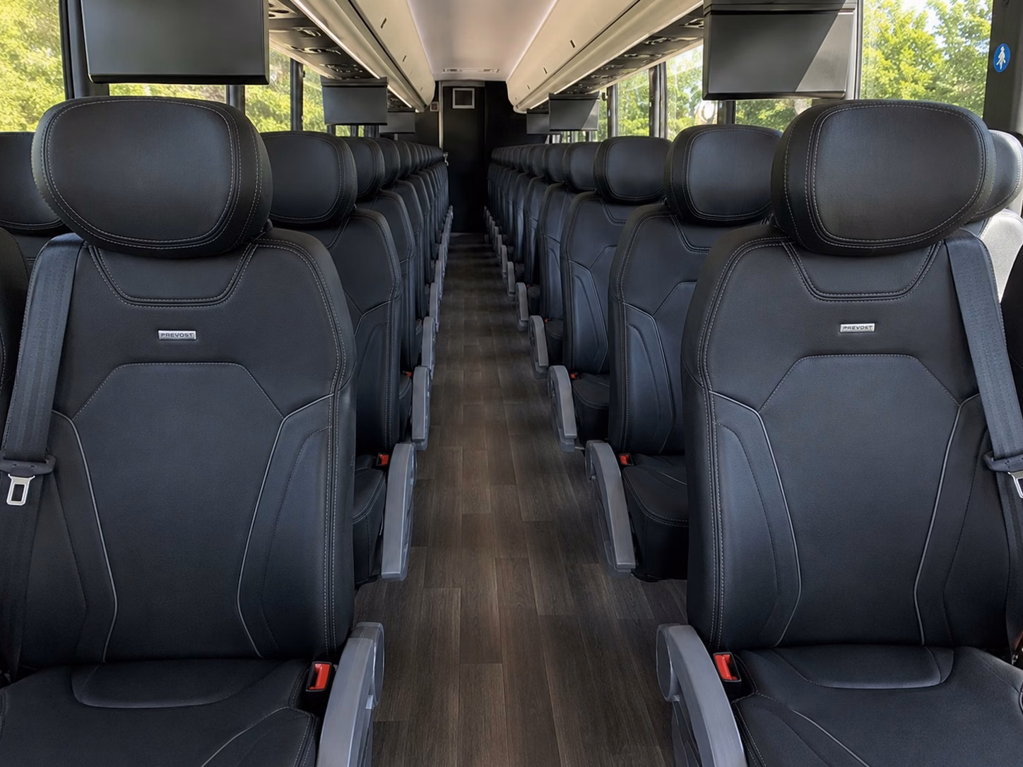 clinton bridal party transportation that matches your wedding day vision