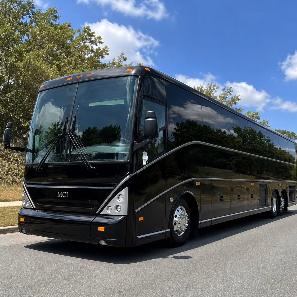 clinton employee shuttle services that keep your team moving on schedule